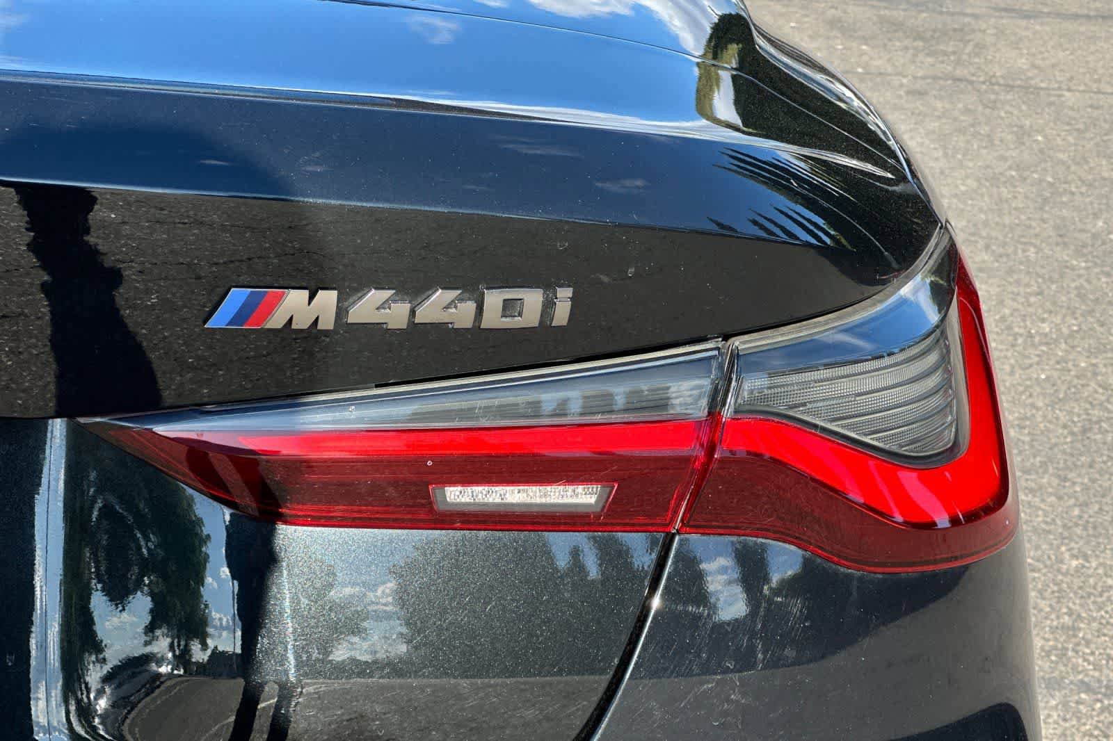 Used 2023 BMW M440i Convertible RWD image 34