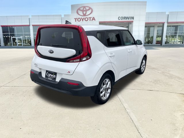 Used 2020 Kia Soul S FWD image 5