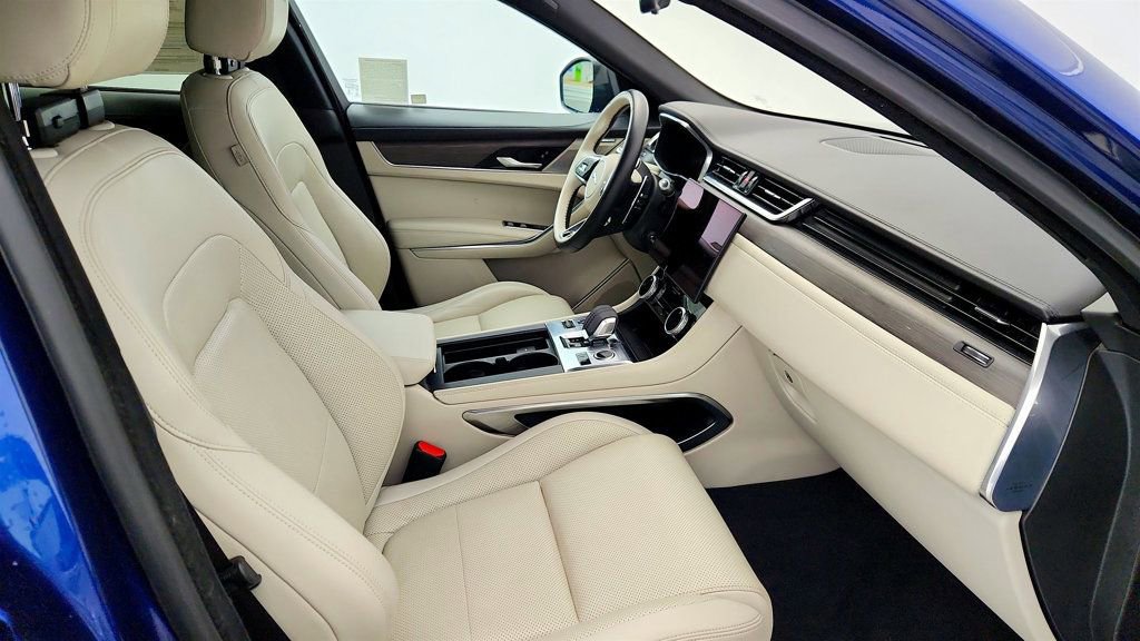 Used 2021 Jaguar F-PACE S image 23