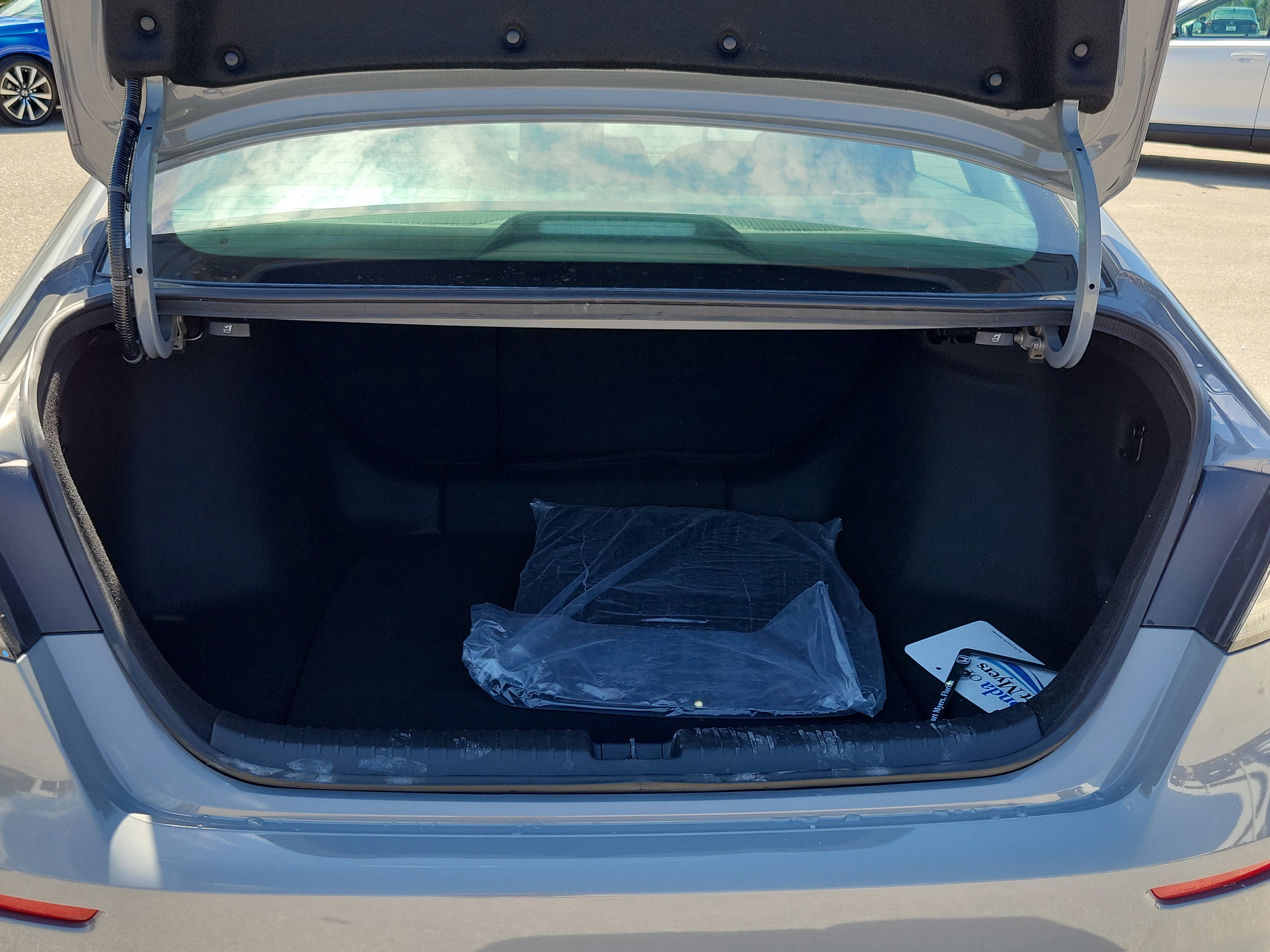 Used 2025 Honda Accord SE image 12