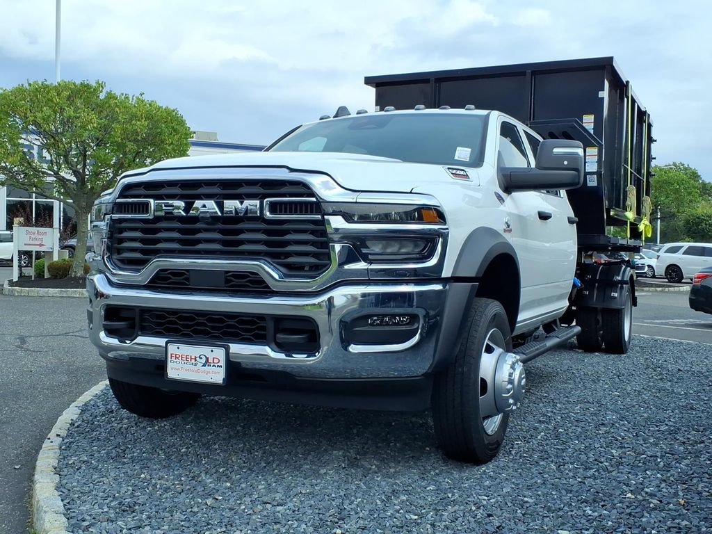 New 2026 RAM 5500 Tradesman w/ Chrome Appearance Group AWD/4WD image 3
