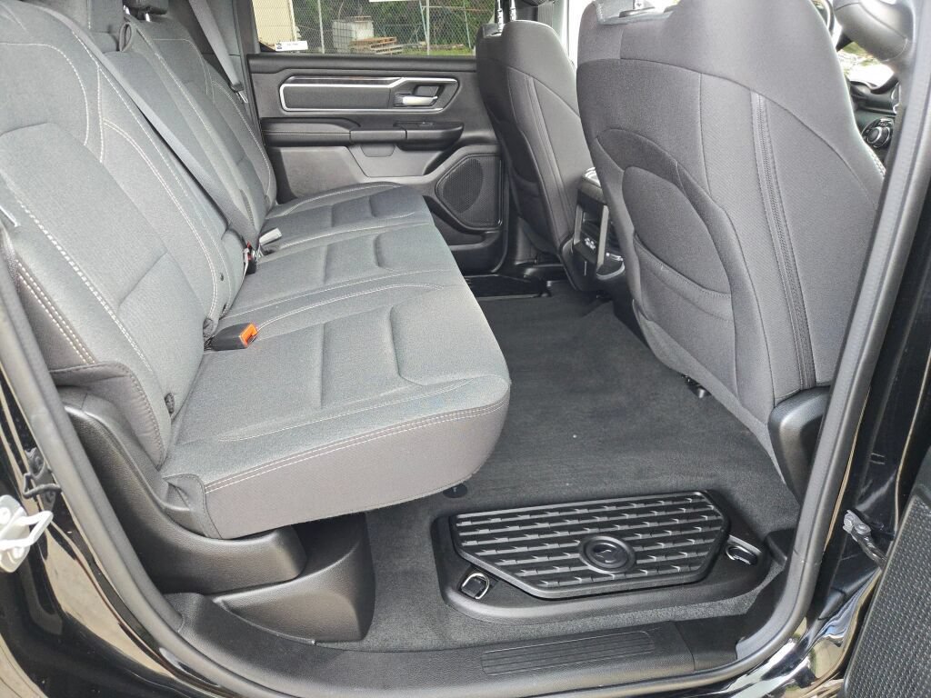 Certified 2022 RAM 1500 Big Horn AWD/4WD image 9