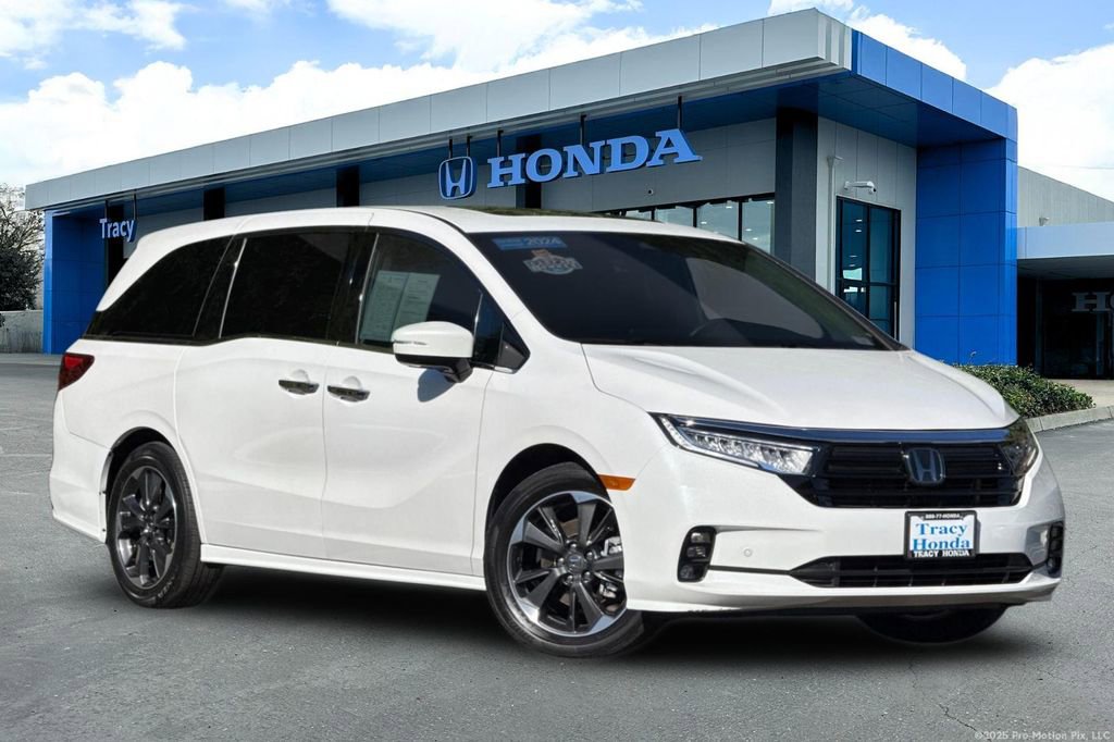 Certified 2024 Honda Odyssey Elite image 1