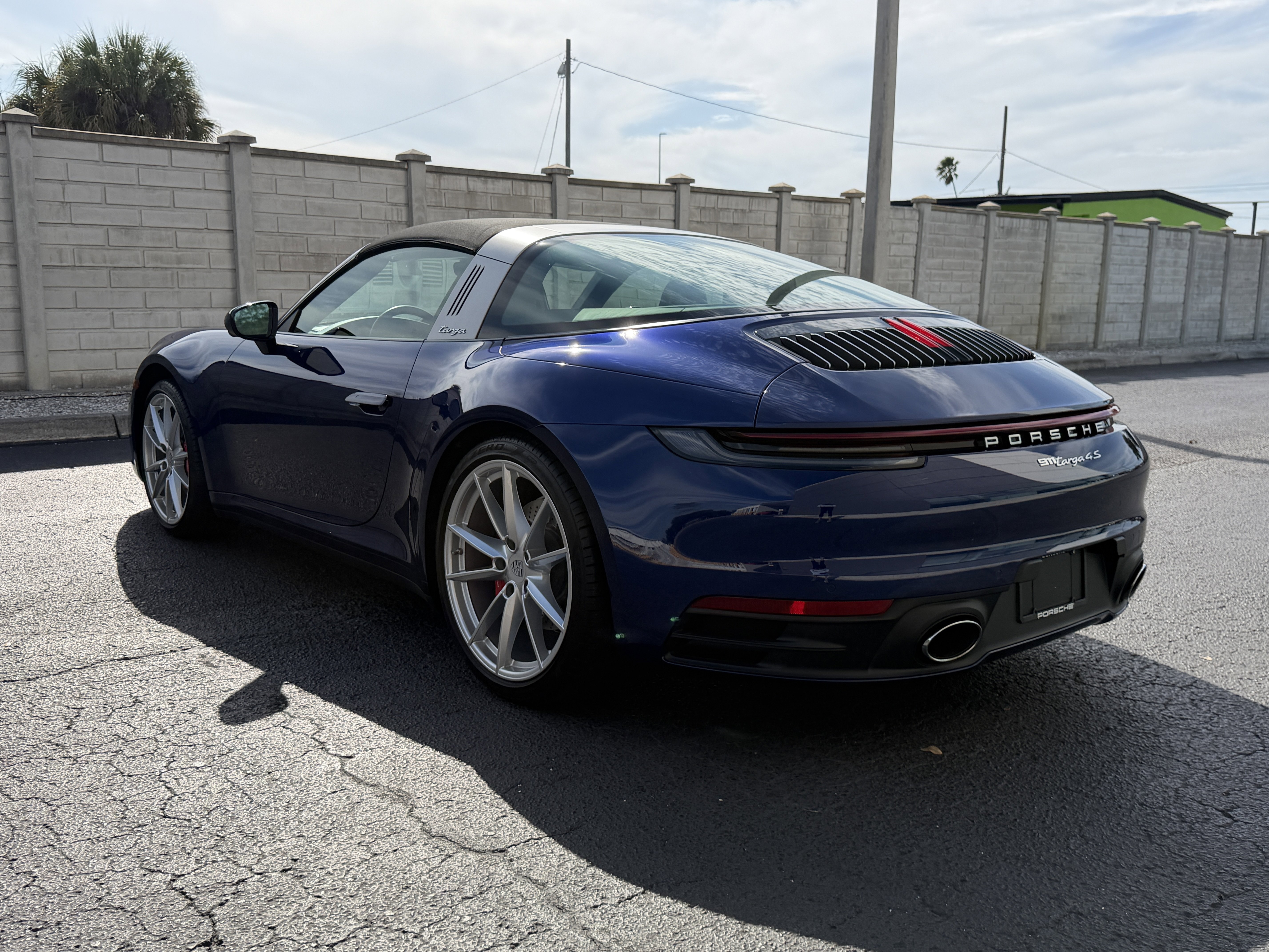 Certified 2021 Porsche 911 Targa 4S image 3