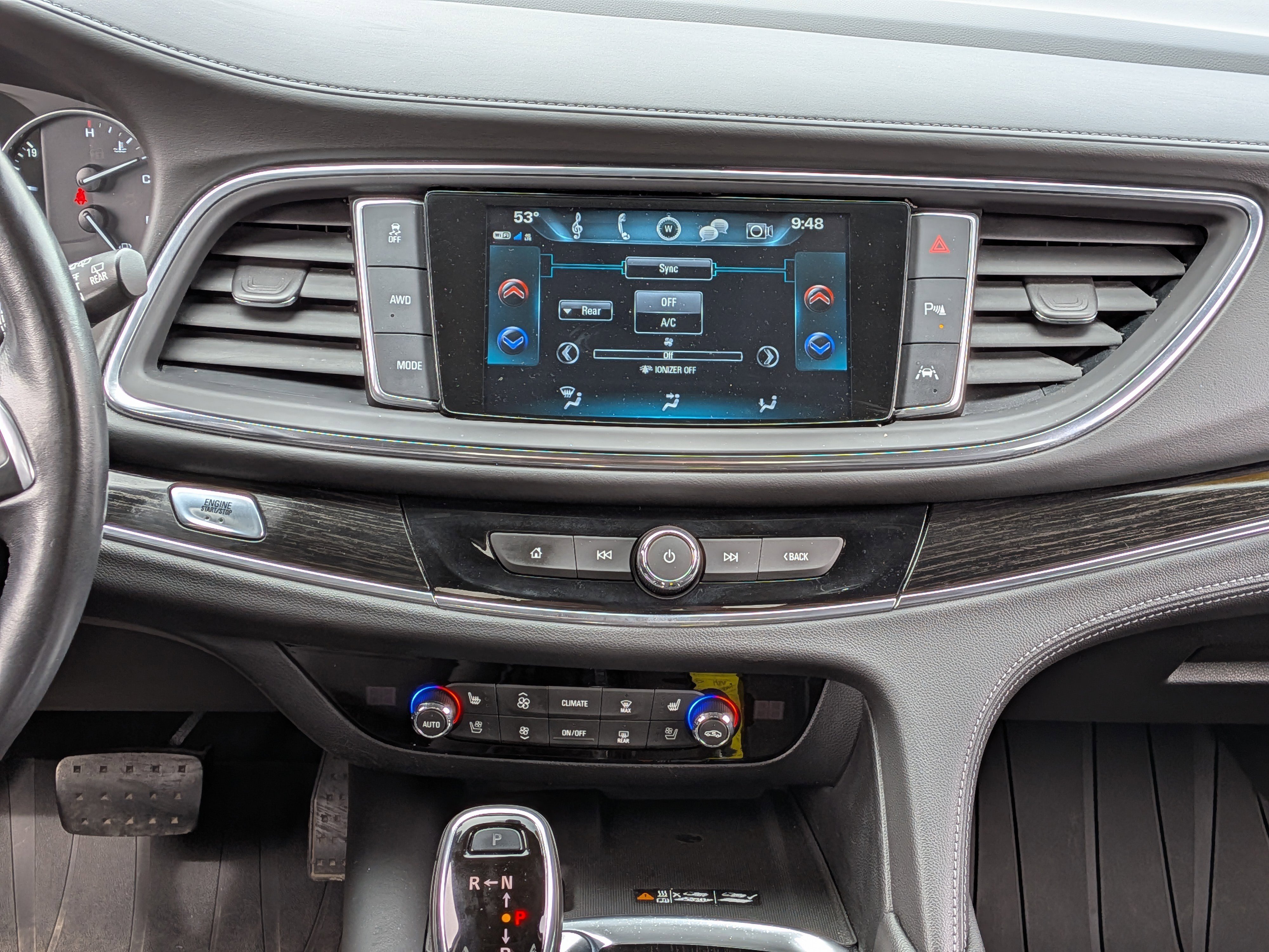 Used 2019 Buick Enclave Avenir w/ Avenir Technology Package AWD/4WD image 32