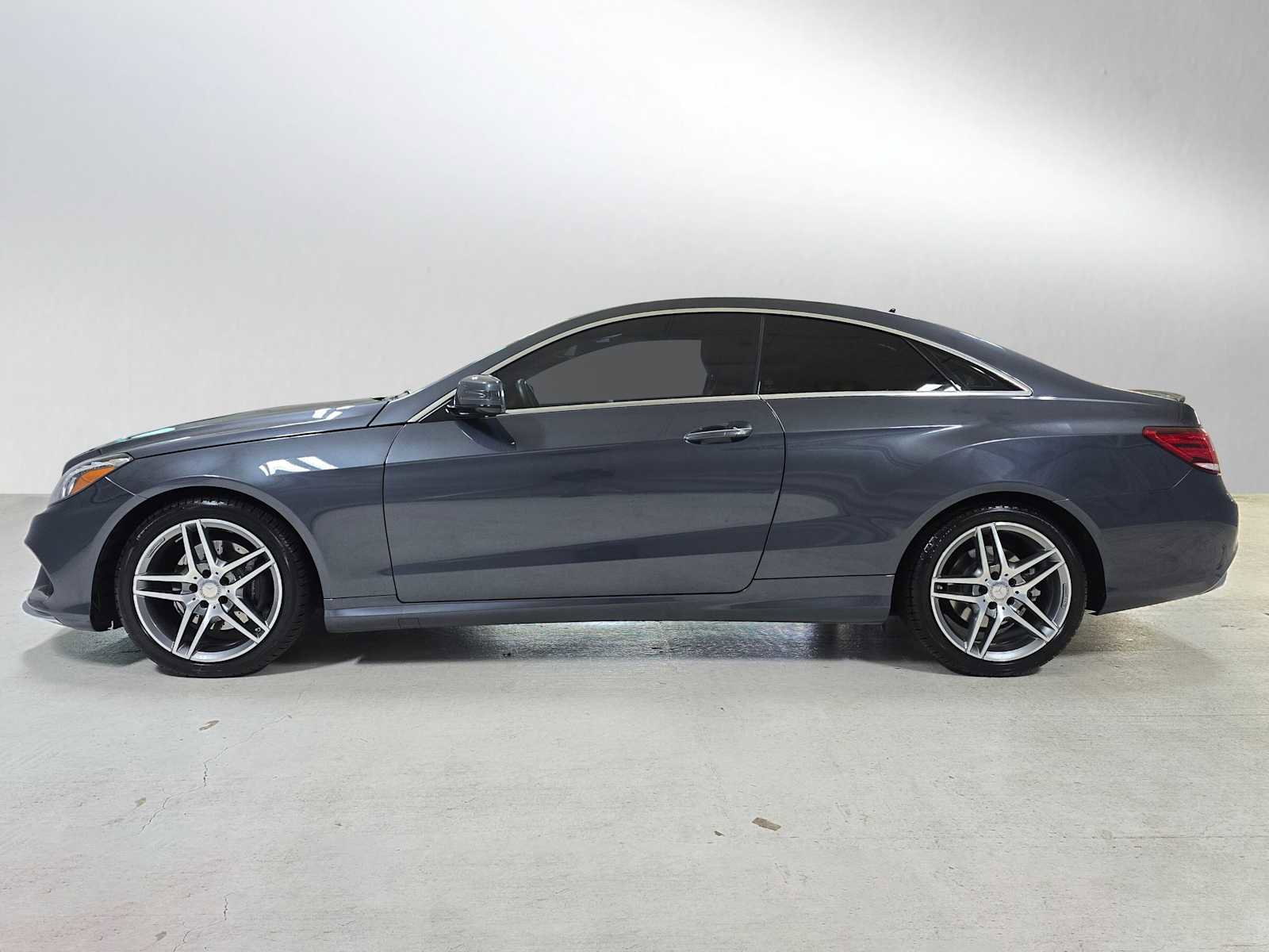 Used 2016 Mercedes-Benz E 400 4MATIC Coupe image 6