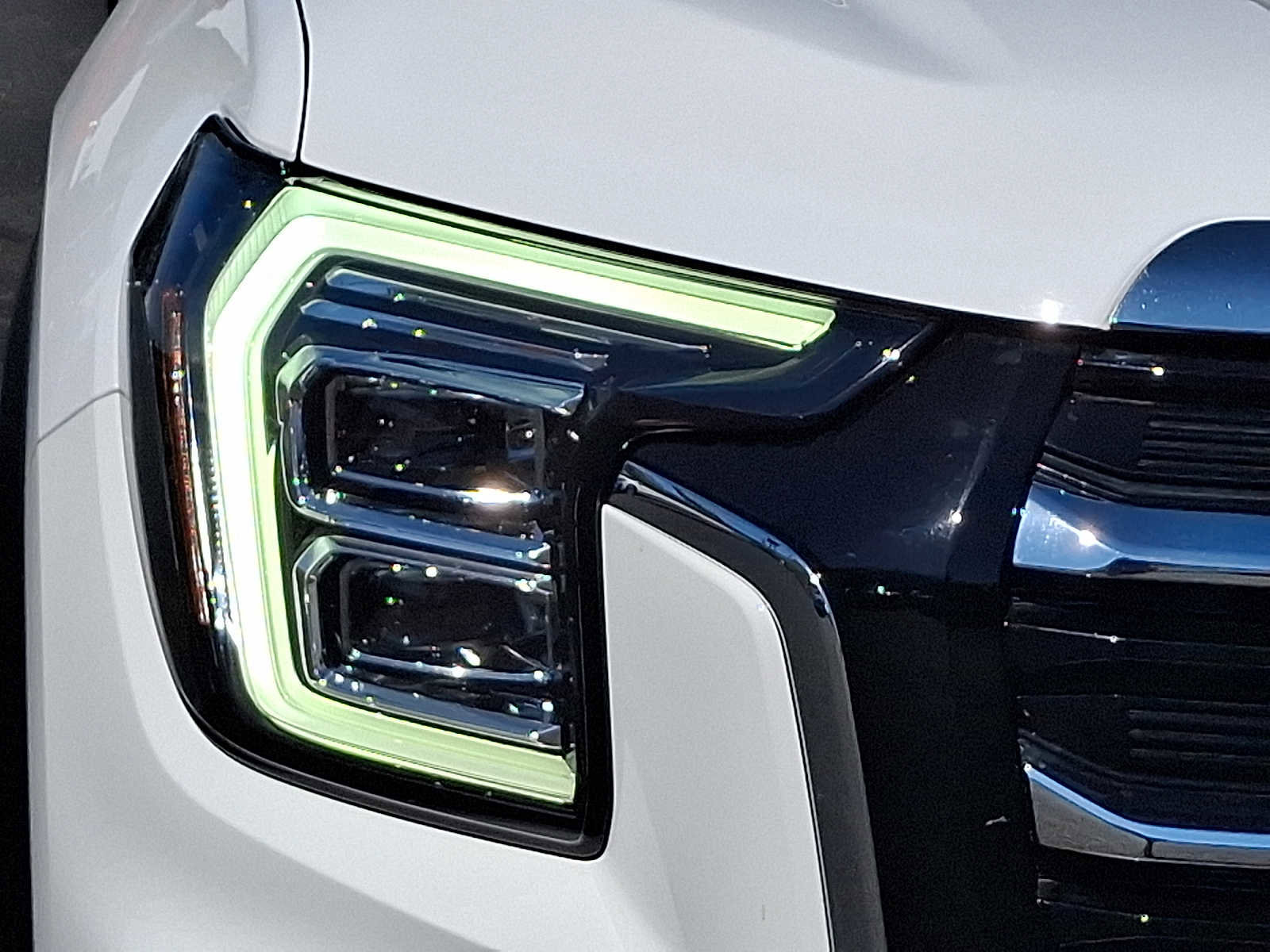 Used 2025 GMC Terrain Elevation image 9