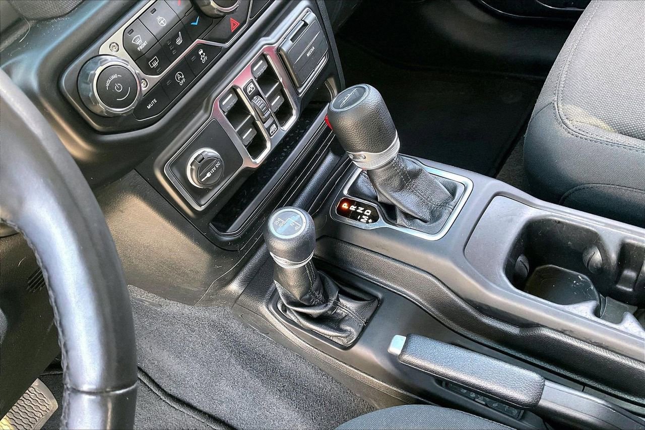 Certified 2022 Jeep Gladiator Sport image 31