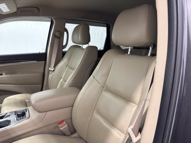 Used 2018 Jeep Grand Cherokee Limited AWD/4WD image 20