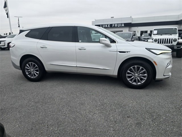 Used 2023 Buick Enclave Premium image 4