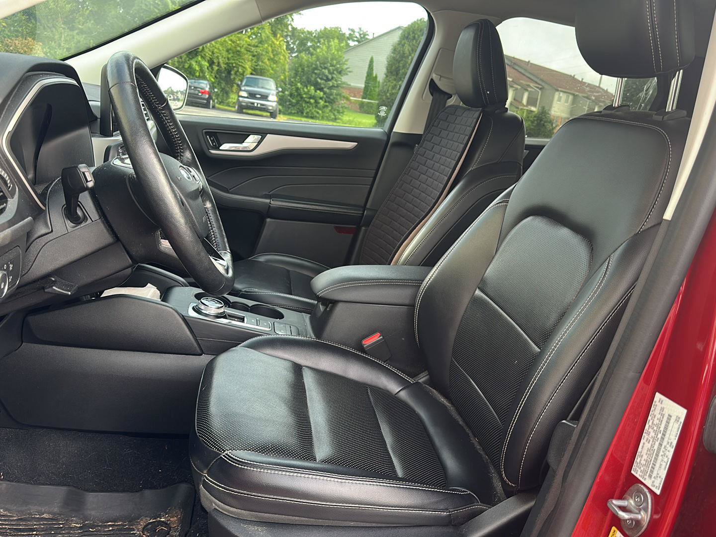 Used 2021 Ford Escape SEL w/ Technology Package AWD/4WD image 9