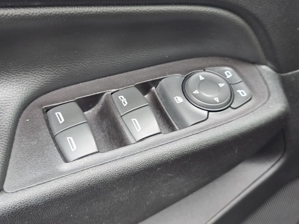 Used 2019 Chevrolet Equinox LT FWD image 21