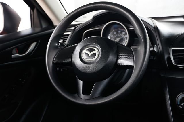 Used 2015 MAZDA MAZDA3 i SV image 28