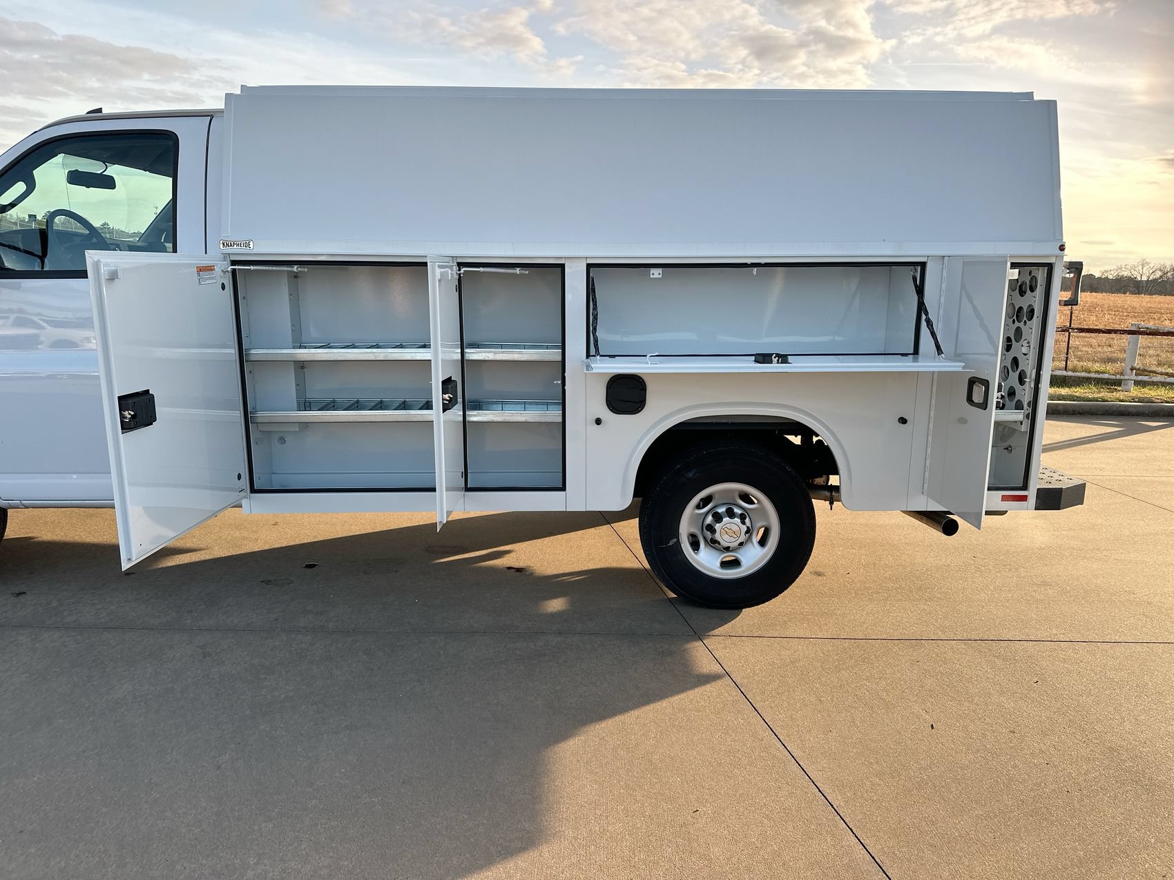 New 2025 Chevrolet Express 3500 w/ Power Convenience Package RWD image 20