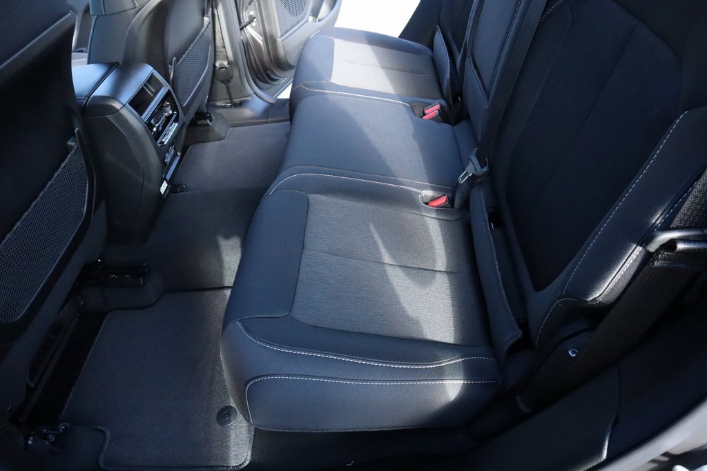 New 2025 Jeep Grand Cherokee Laredo w/ Luxury Tech Group I image 12