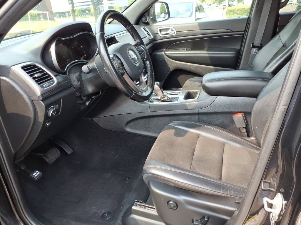 Used 2021 Jeep Grand Cherokee Laredo X AWD/4WD image 10
