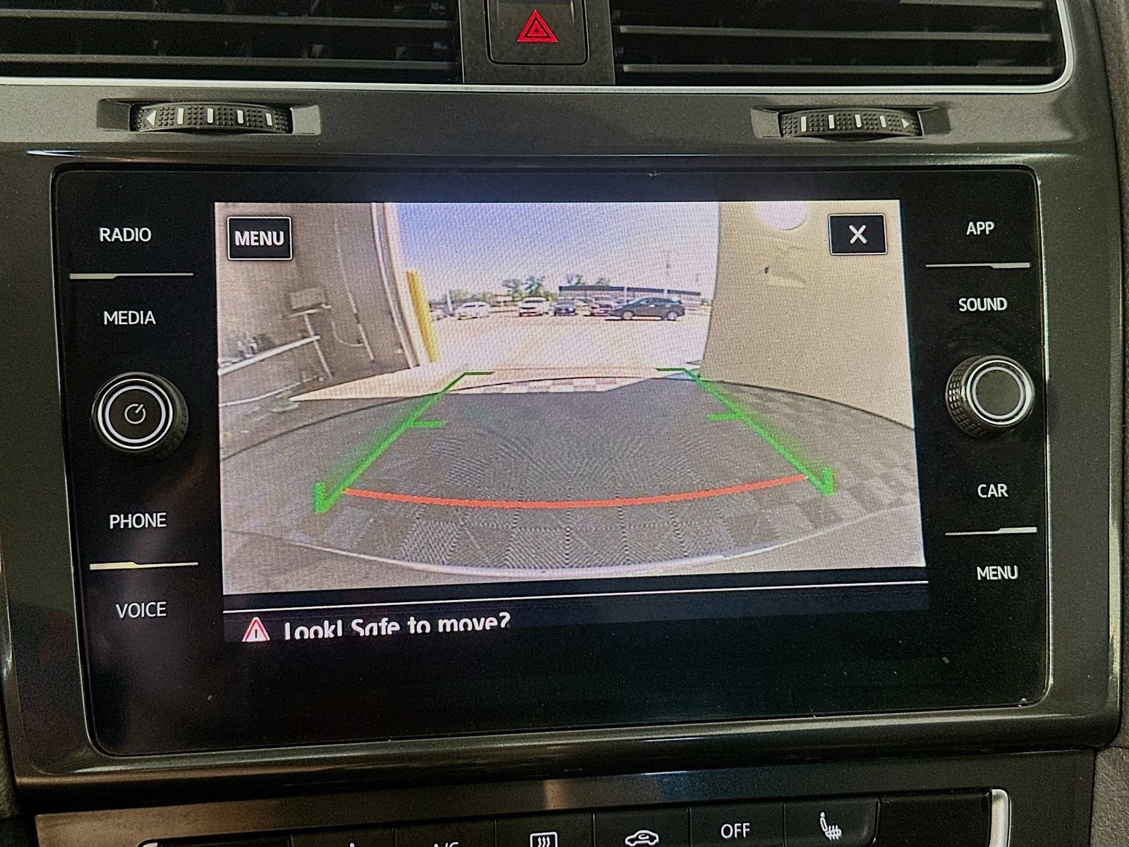 Used 2019 Volkswagen Golf Alltrack AWD/4WD image 13