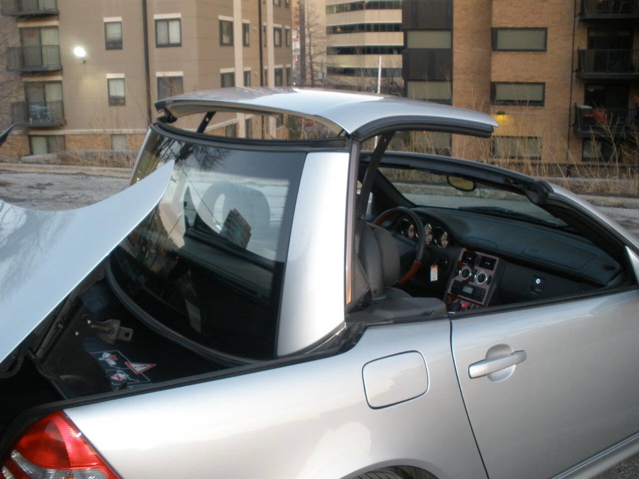 Used 2003 Mercedes-Benz SLK 320 image 8