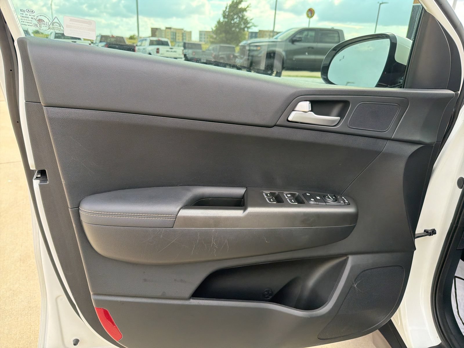 Used 2022 Kia Sportage LX w/ LX FWD Value Edition Package image 11