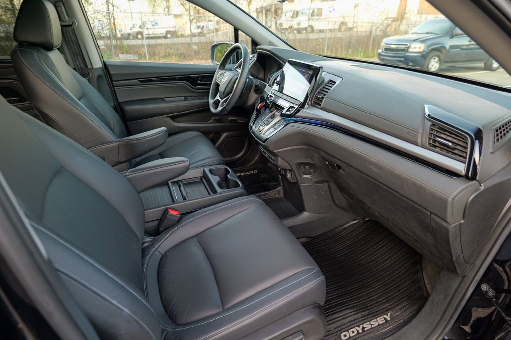 Used 2023 Honda Odyssey Touring image 35