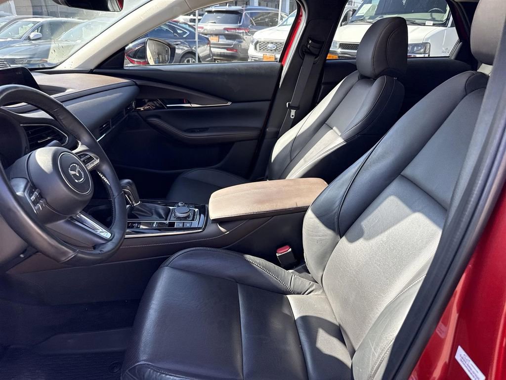 Used 2021 MAZDA CX-30 2.5 Turbo w/ Premium Package image 17