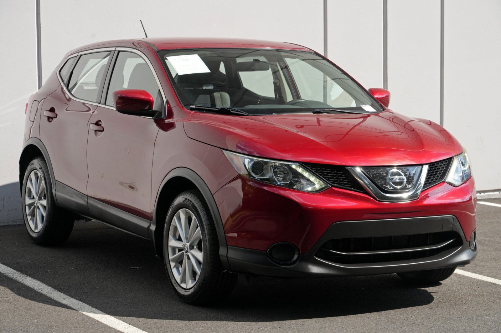 Used 2019 Nissan Rogue Sport S w/ Appearance Package FWD image 47