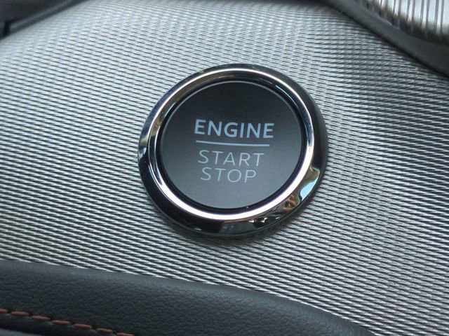 Used 2025 Ford Explorer Active image 34