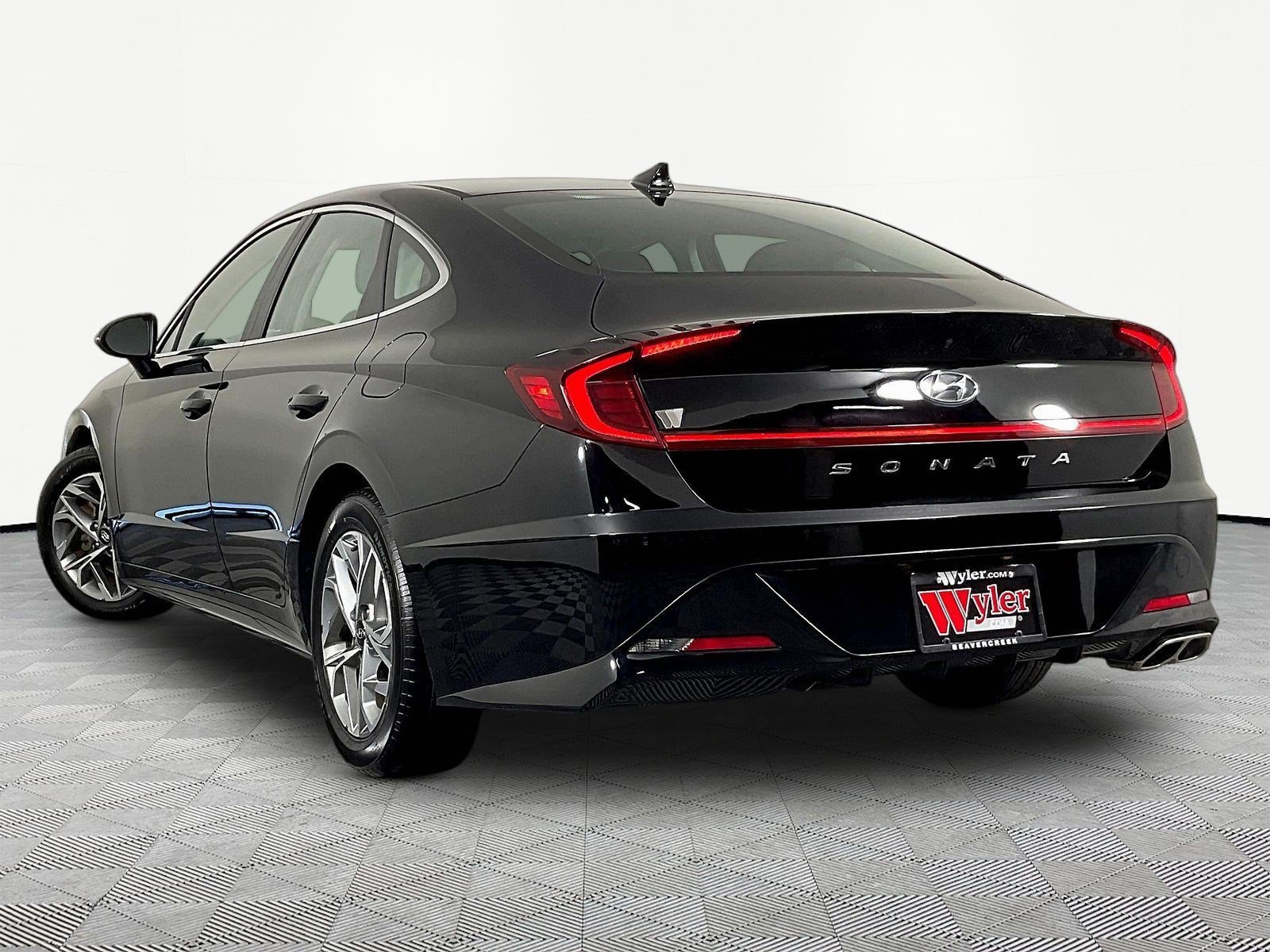 Used 2023 Hyundai Sonata SEL FWD image 4