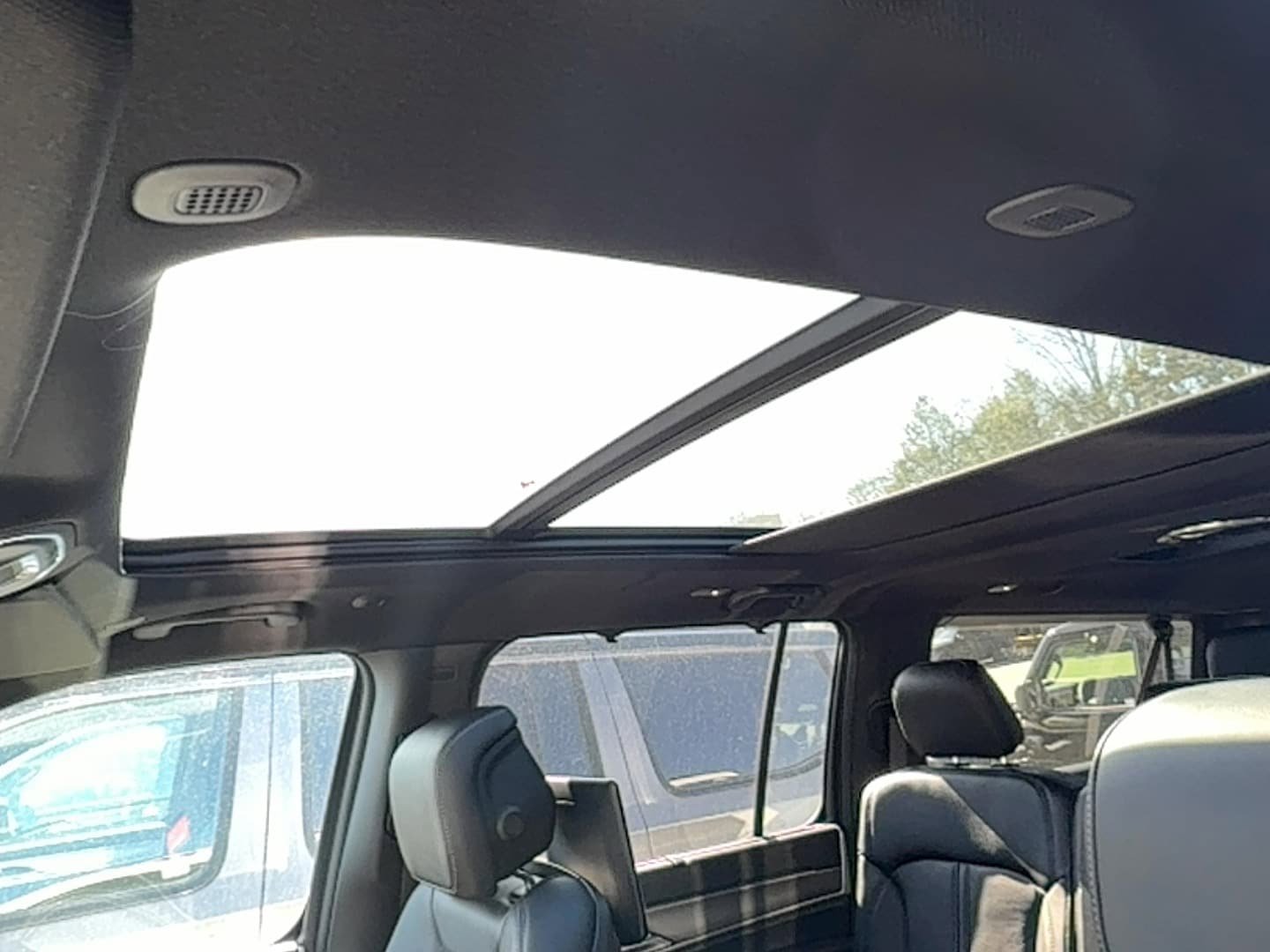 New 2026 Jeep Grand Wagoneer L Limited AWD/4WD image 8
