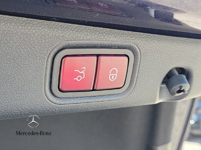 Used 2022 Mercedes-Benz E 350 Sedan w/ Driver Assistance Package image 9