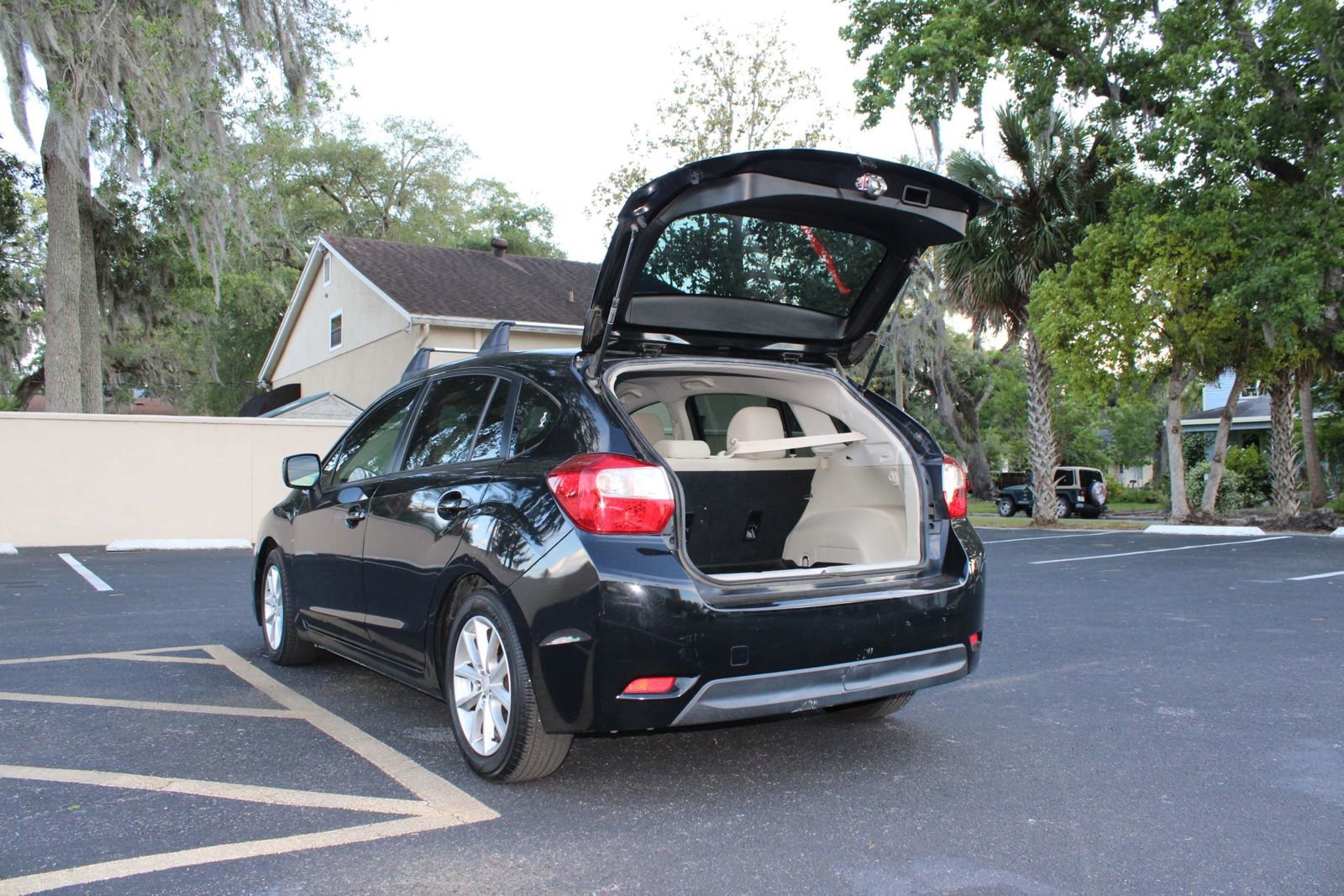 Used 2014 Subaru Impreza 2.0i Premium w/ All-Weather Package w/CVT image 6