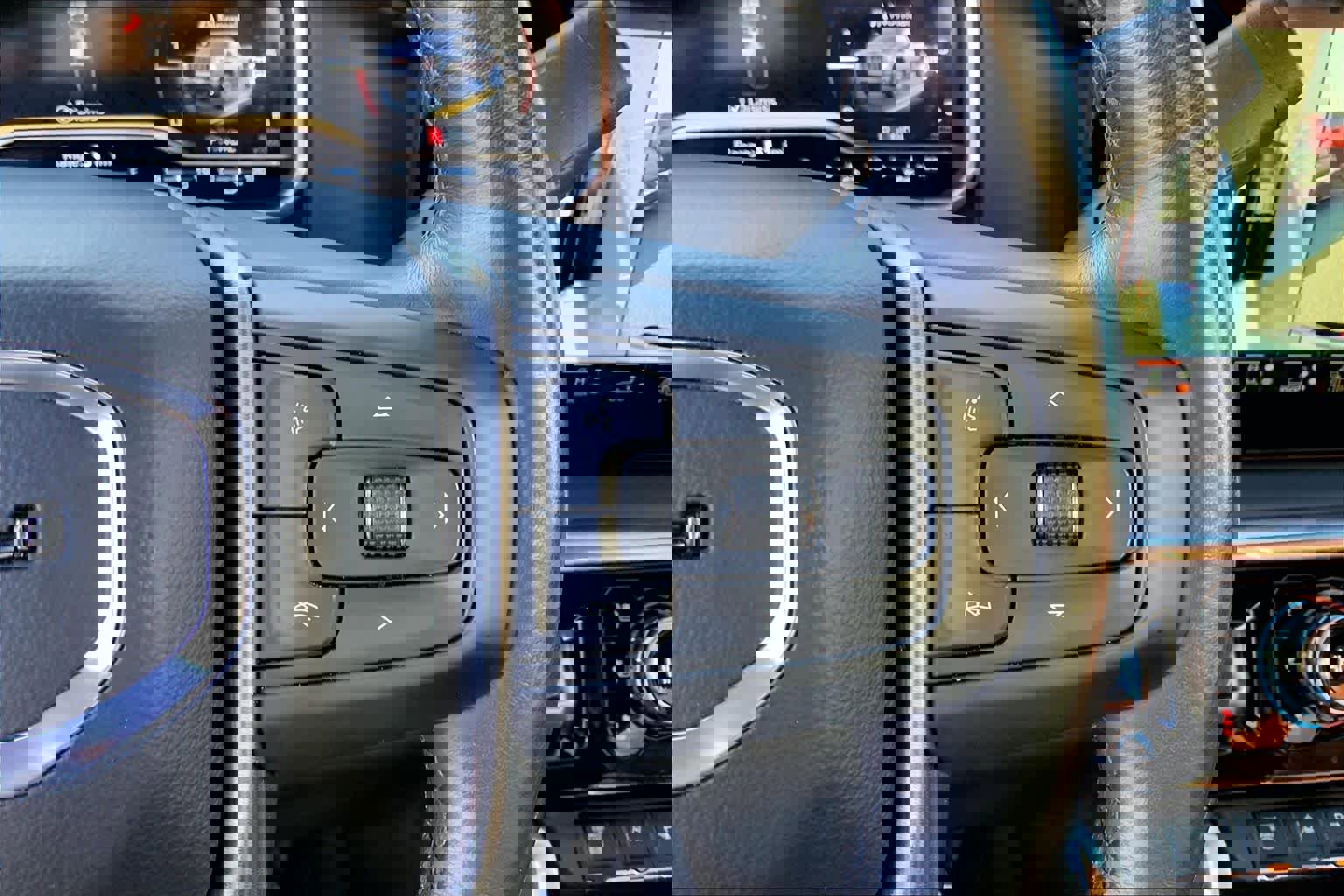 Used 2024 GMC Sierra 2500 Denali Ultimate image 24