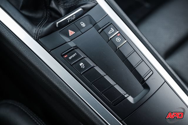 Used 2018 Porsche 718 Cayman RWD image 19