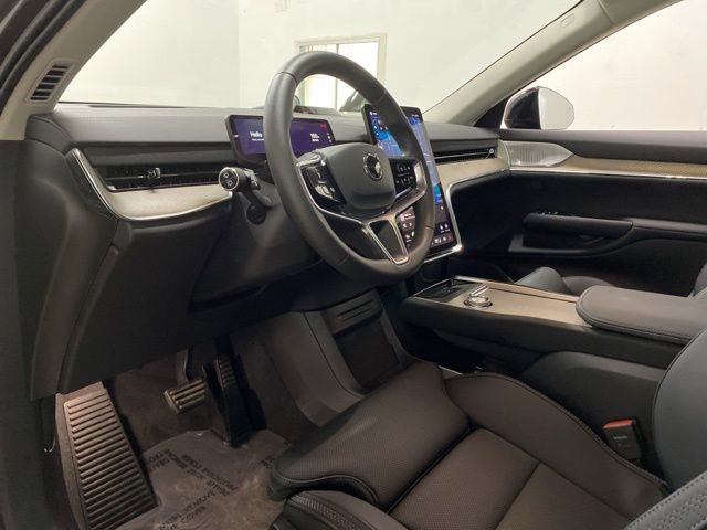 Used 2025 Volvo EX90 Ultra AWD/4WD image 34