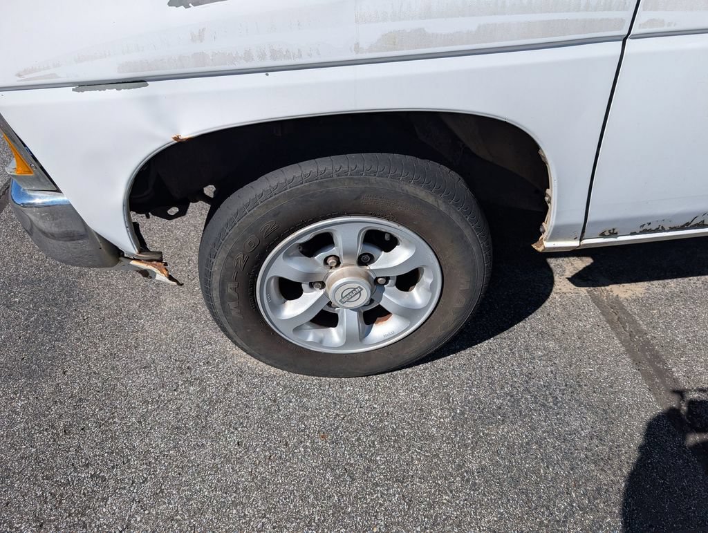 Used 1997 Nissan Pickup XE RWD image 7