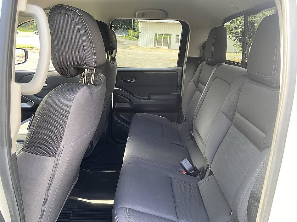 Certified 2024 Nissan Frontier SV w/ SV Convenience Package RWD image 14
