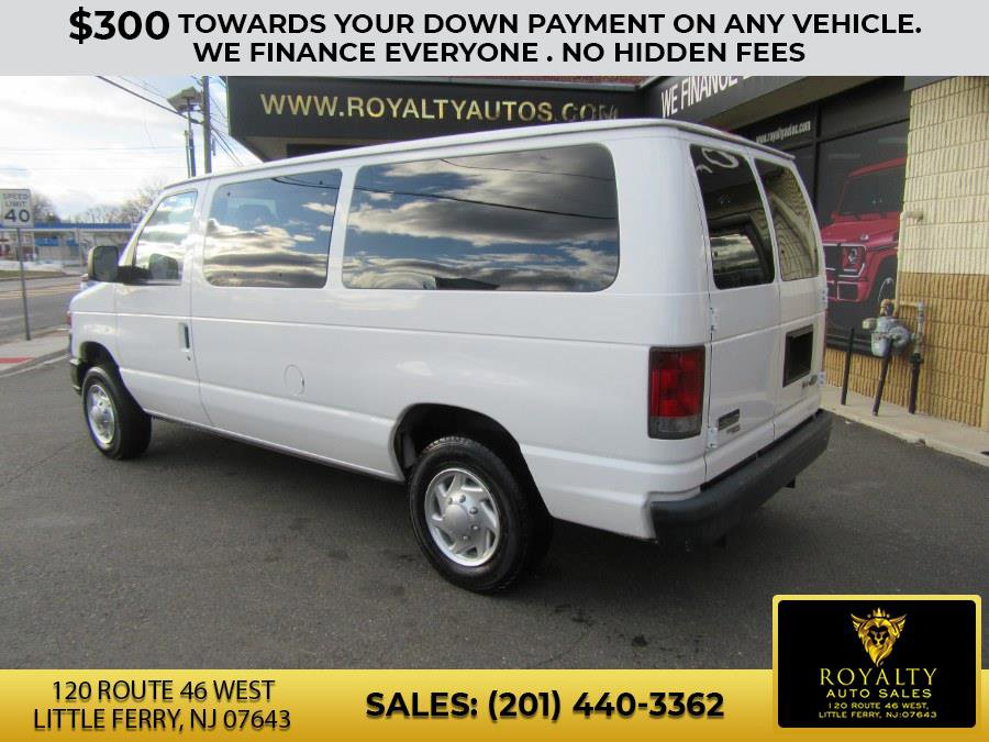 Used 2011 Ford E-150 and Econoline 150 E-150 XLT image 8