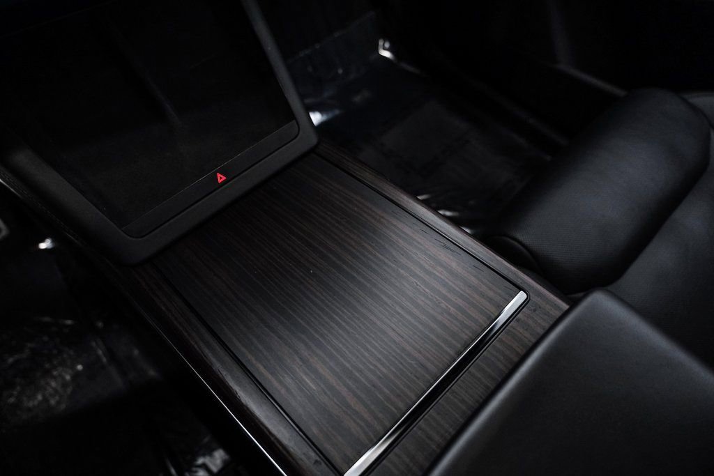 Used 2022 Tesla Model X image 28