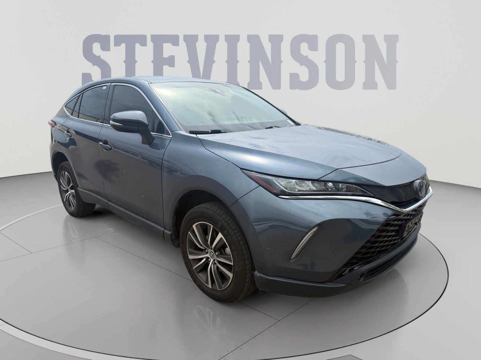 Used 2022 Toyota Venza LE AWD/4WD image 7