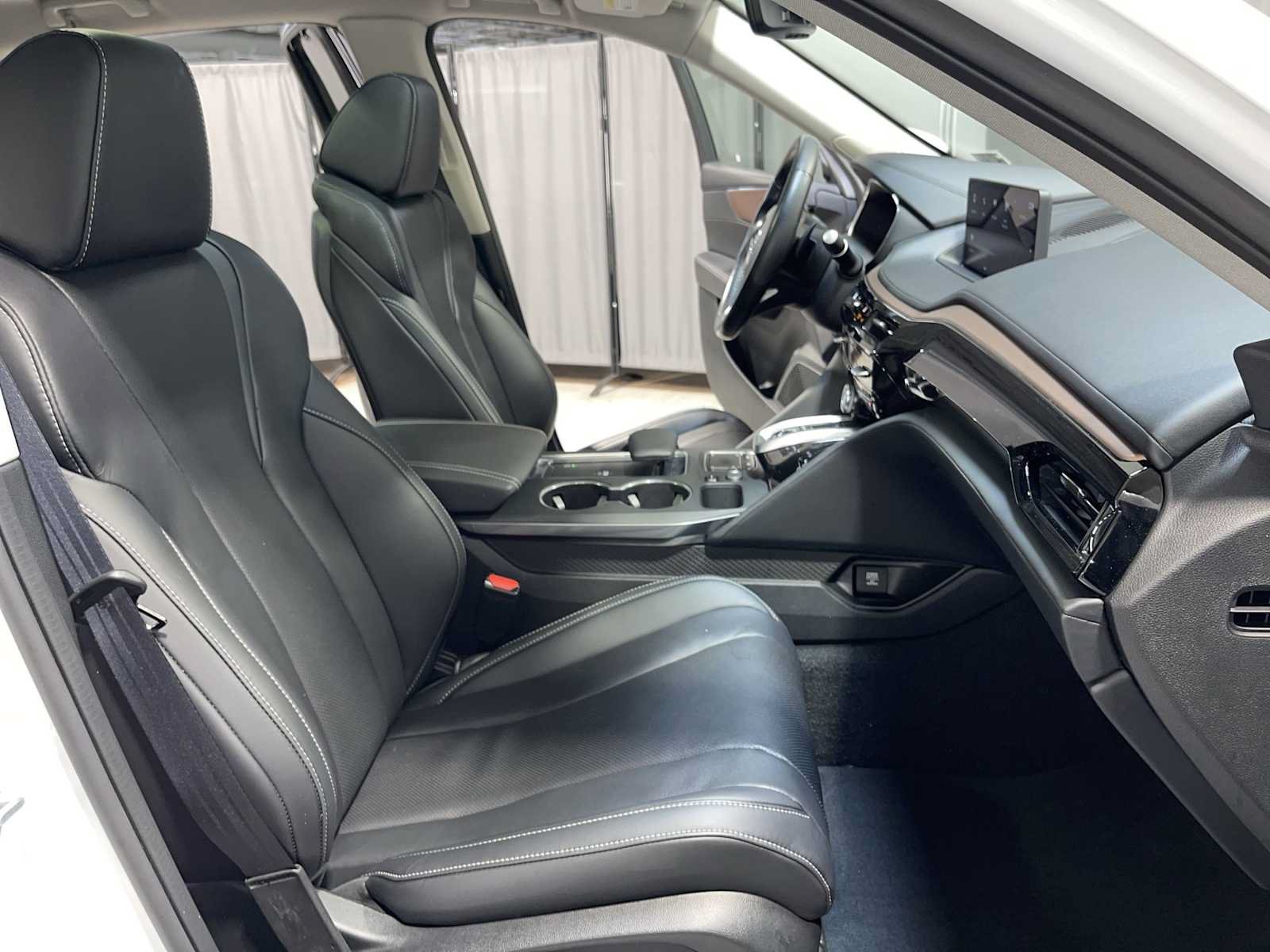 Certified 2022 Acura MDX w/ Technology Package AWD/4WD image 13