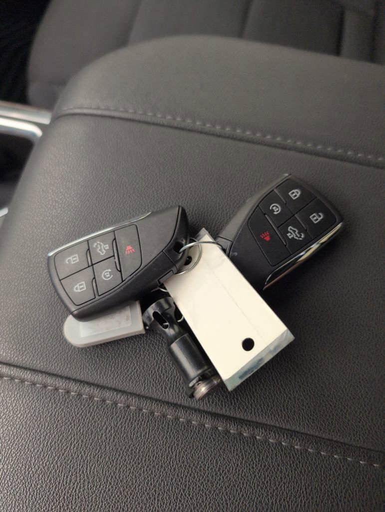 Used 2025 GMC Sierra 1500 Elevation w/ Preferred Package AWD/4WD image 47