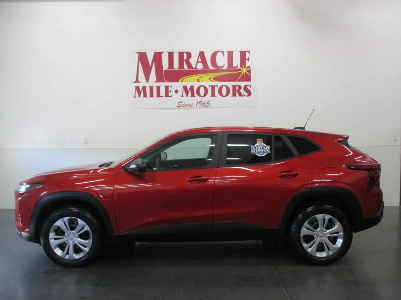 Used 2024 Chevrolet Trax LS image 2