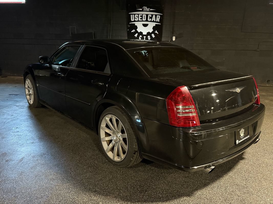 Used 2006 Chrysler 300 SRT8 w/ SRT Option Group II RWD image 4