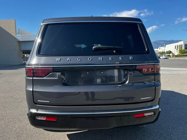 Used 2022 Jeep Wagoneer Series III w/ Flexible Seating Group image 8