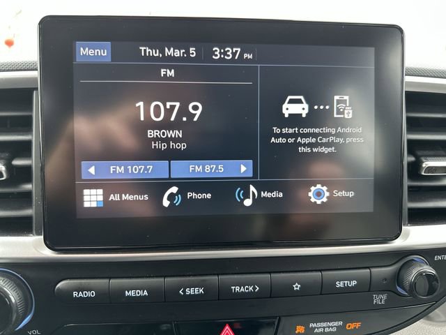 Used 2024 Hyundai Venue SEL FWD image 14