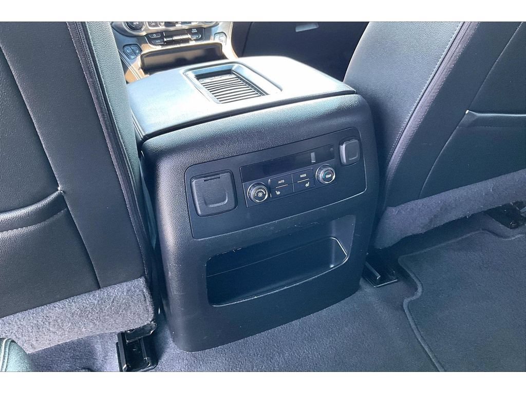 Used 2020 Chevrolet Tahoe Premier AWD/4WD image 10