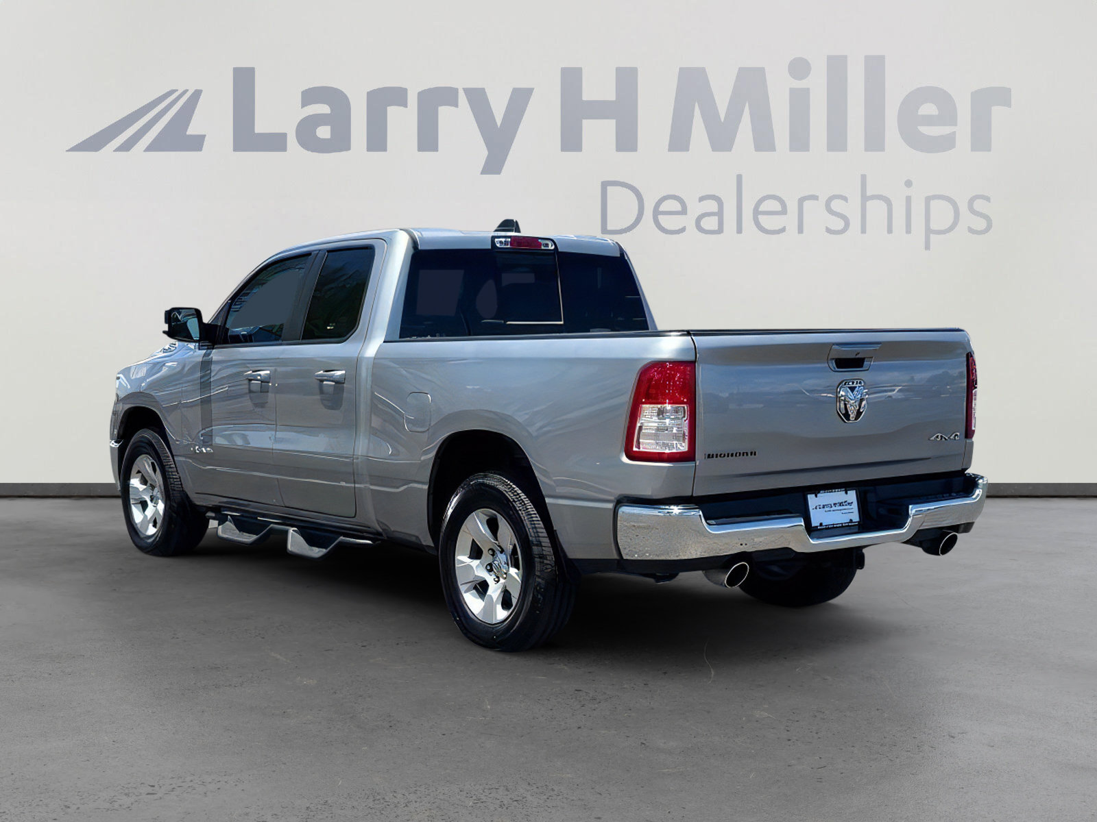 Used 2022 RAM 1500 Big Horn AWD/4WD image 4