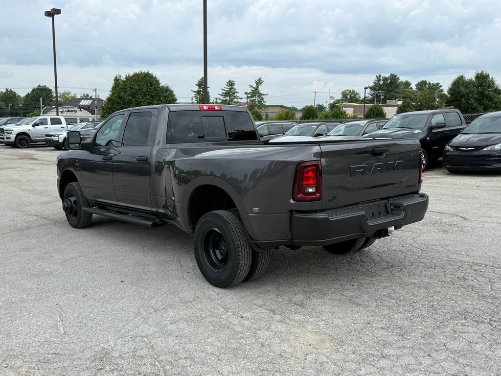 New 2026 RAM 3500 Tradesman AWD/4WD image 9