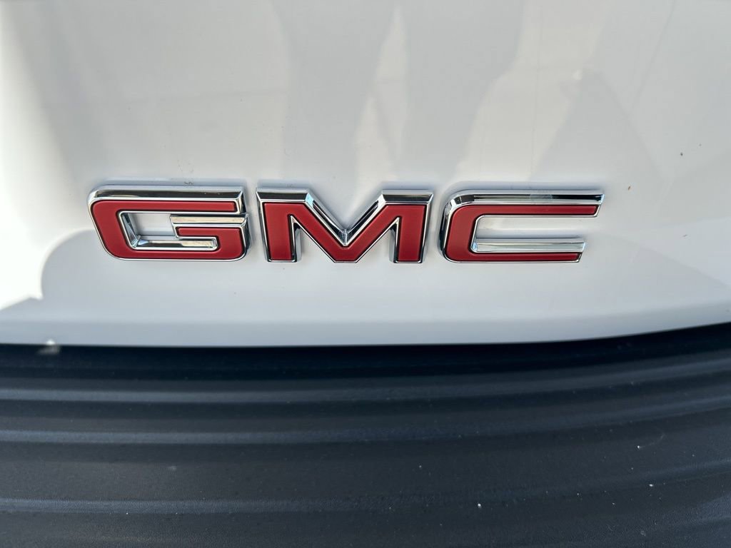 Used 2025 GMC Yukon Denali w/ Denali Reserve Package image 32