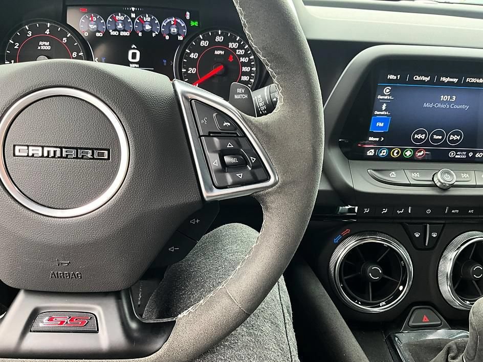 Used 2022 Chevrolet Camaro SS RWD image 20